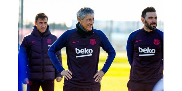 Barcelona da la bienvenida al nuevo entrenador Quique setien